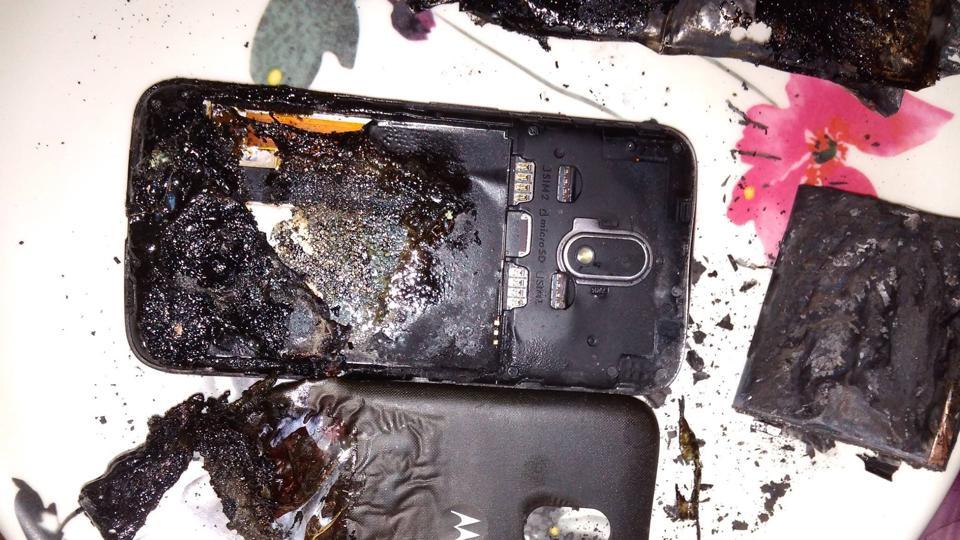 Moto E Power Smartphone Explodes while on charging