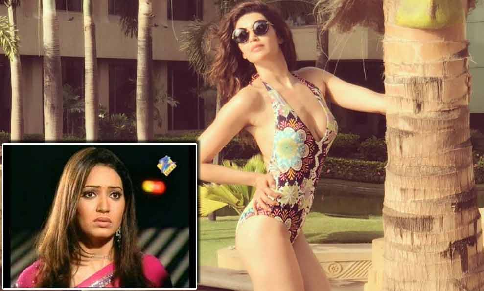 Indian TV actress in bikini:Karishma-Tanna